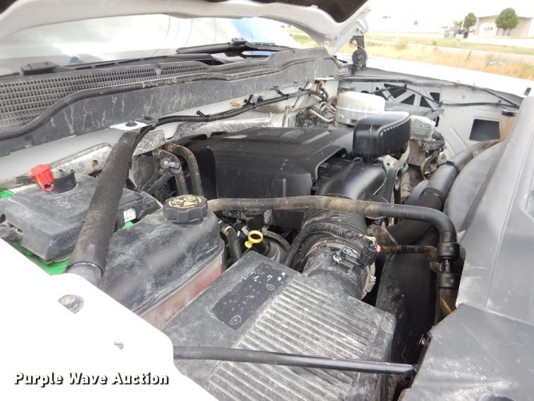 image for item HC9034 2017 Chevrolet Silverado 3500HD  Crew Cab pickup truck