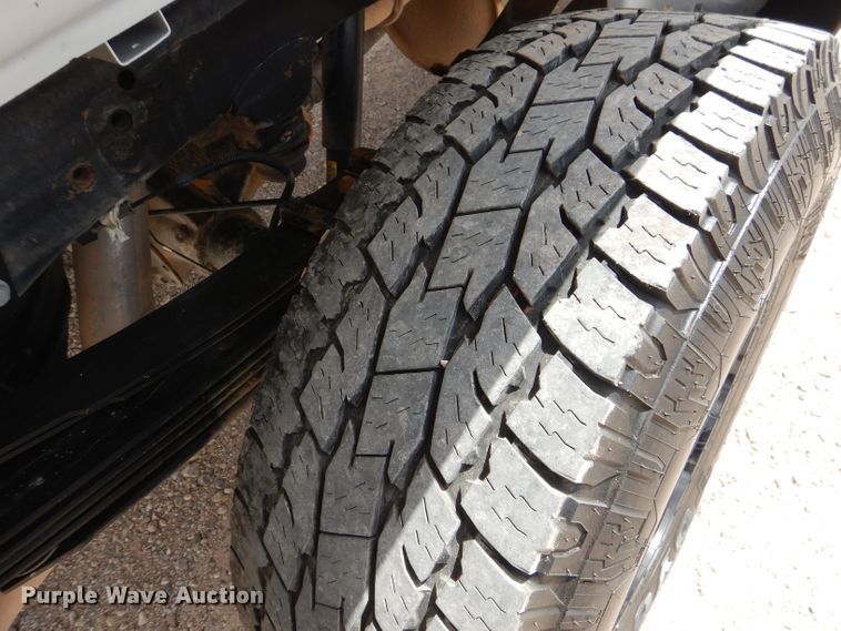 image for item HC9034 2017 Chevrolet Silverado 3500HD  Crew Cab pickup truck