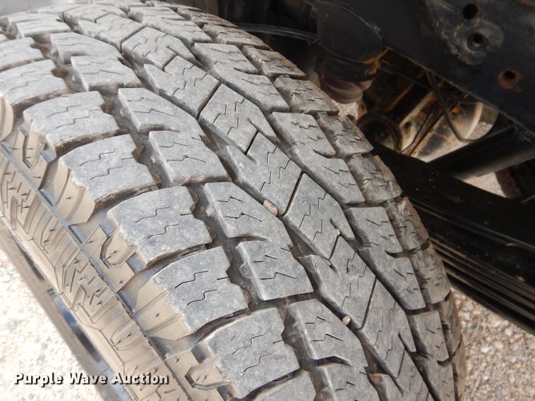 image for item HC9034 2017 Chevrolet Silverado 3500HD  Crew Cab pickup truck