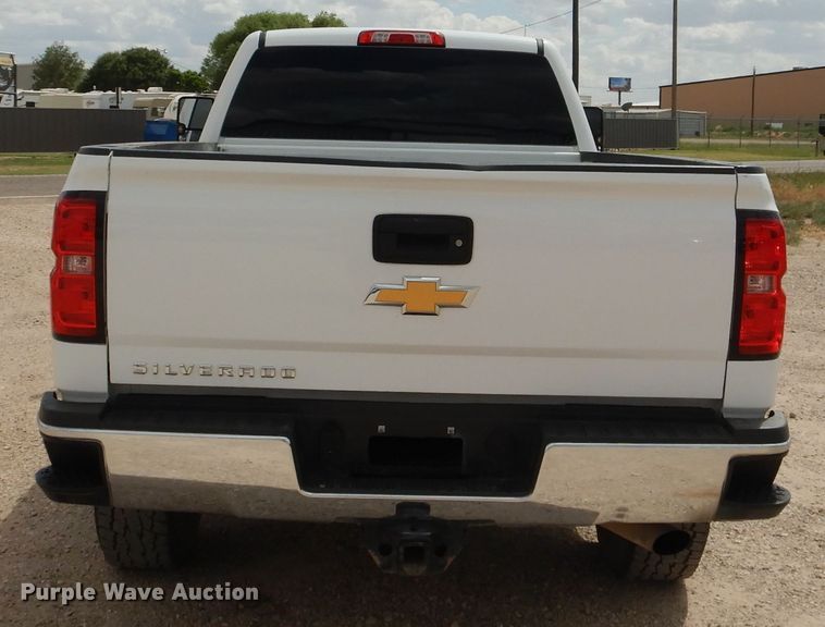 image for item HC9035 2018 Chevrolet Silverado 3500HD  Crew Cab pickup truck