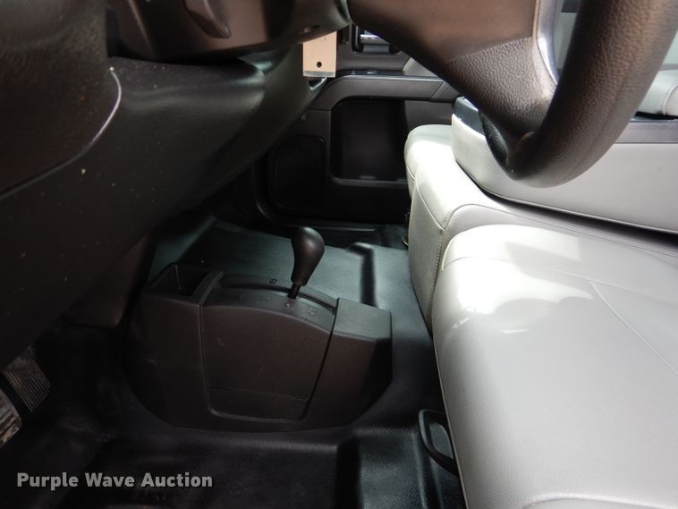 image for item HC9035 2018 Chevrolet Silverado 3500HD  Crew Cab pickup truck