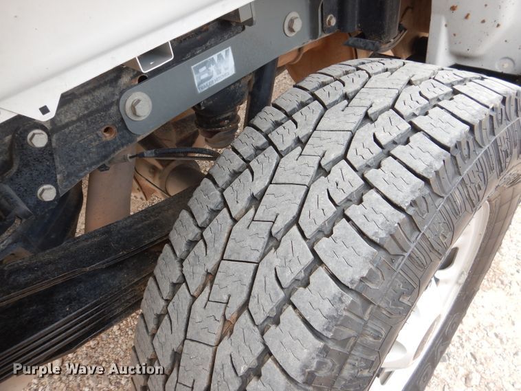 image for item HC9035 2018 Chevrolet Silverado 3500HD  Crew Cab pickup truck