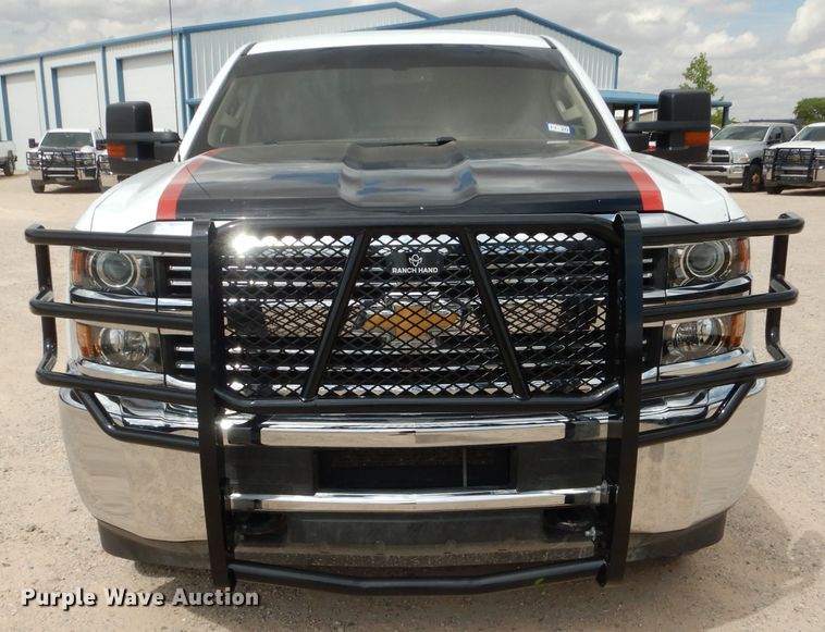 image for item HC9036 2018 Chevrolet Silverado 3500HD  Crew Cab pickup truck