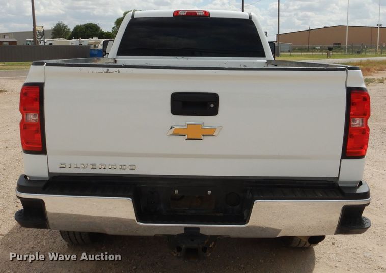 image for item HC9036 2018 Chevrolet Silverado 3500HD  Crew Cab pickup truck