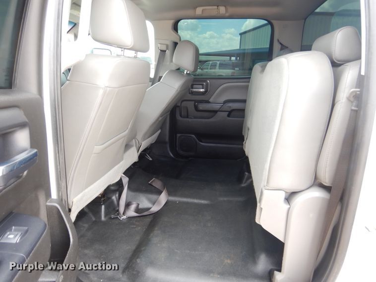 image for item HC9036 2018 Chevrolet Silverado 3500HD  Crew Cab pickup truck