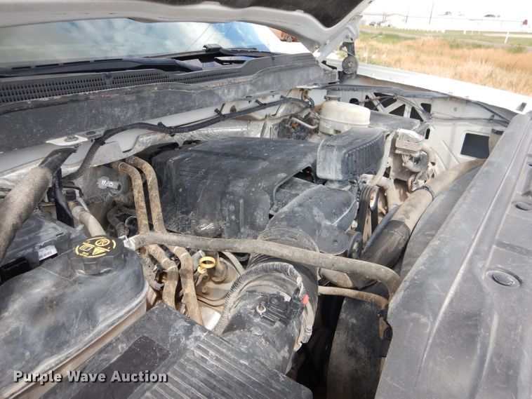 image for item HC9037 2017 Chevrolet Silverado 3500HD  Crew Cab pickup truck