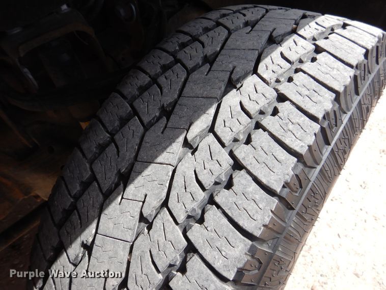 image for item HC9037 2017 Chevrolet Silverado 3500HD  Crew Cab pickup truck