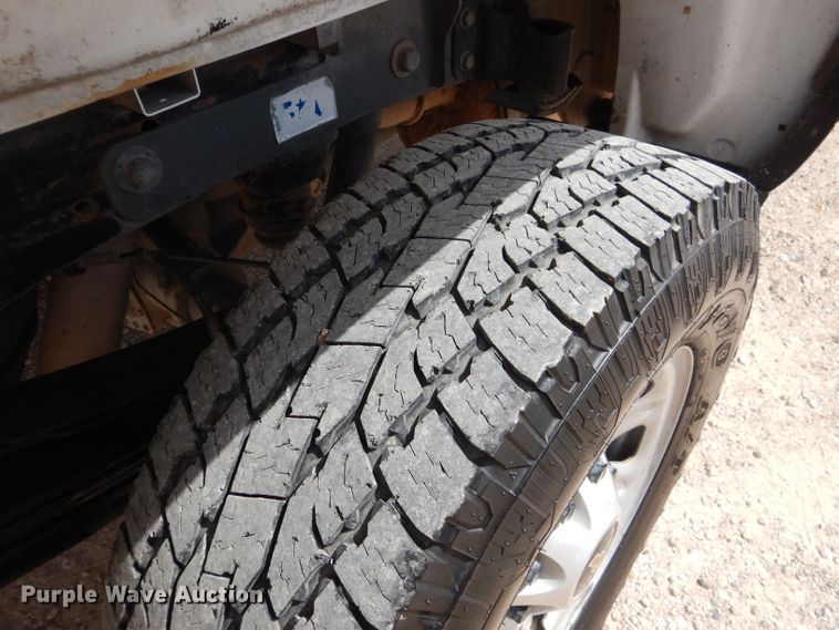 image for item HC9037 2017 Chevrolet Silverado 3500HD  Crew Cab pickup truck