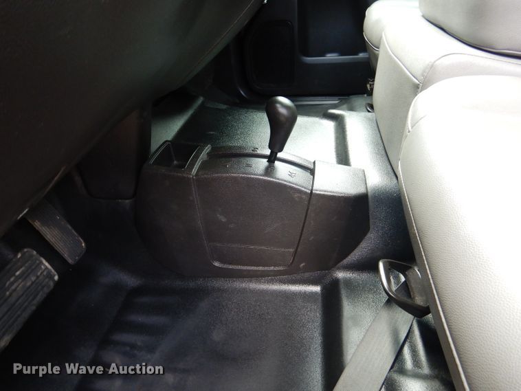 image for item HC9038 2018 Chevrolet Silverado 3500HD  Crew Cab pickup truck