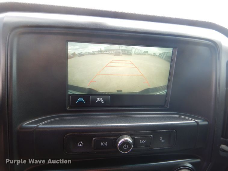 image for item HC9038 2018 Chevrolet Silverado 3500HD  Crew Cab pickup truck