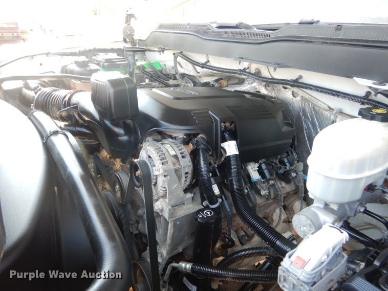 image for item HC9038 2018 Chevrolet Silverado 3500HD  Crew Cab pickup truck