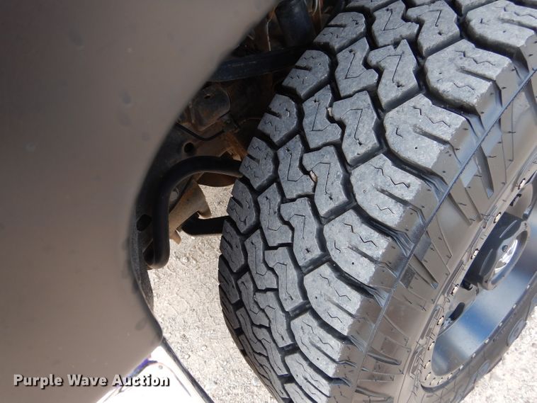 image for item HC9038 2018 Chevrolet Silverado 3500HD  Crew Cab pickup truck