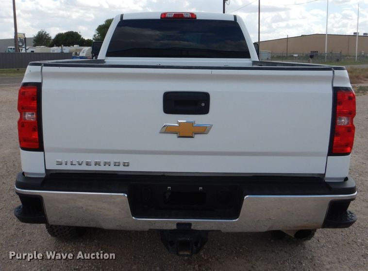 image for item HC9039 2018 Chevrolet Silverado 3500HD  Crew Cab pickup truck