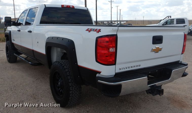 image for item HC9039 2018 Chevrolet Silverado 3500HD  Crew Cab pickup truck