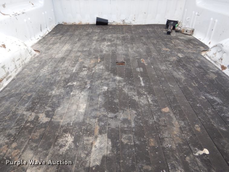 image for item HC9039 2018 Chevrolet Silverado 3500HD  Crew Cab pickup truck