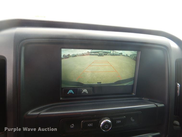 image for item HC9039 2018 Chevrolet Silverado 3500HD  Crew Cab pickup truck