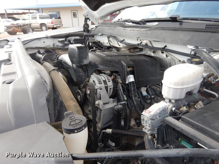 image for item HC9039 2018 Chevrolet Silverado 3500HD  Crew Cab pickup truck