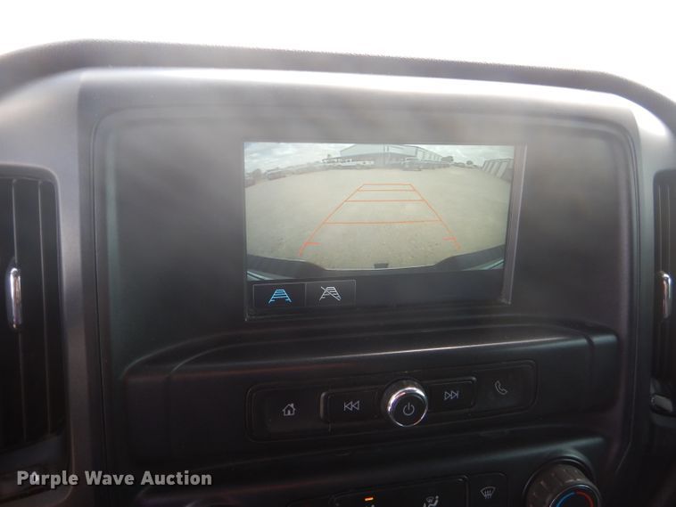 image for item HC9040 2018 Chevrolet Silverado 3500HD  Crew Cab pickup truck