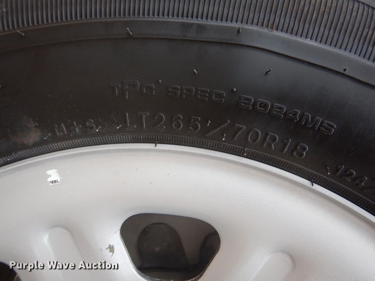 image for item HC9040 2018 Chevrolet Silverado 3500HD  Crew Cab pickup truck