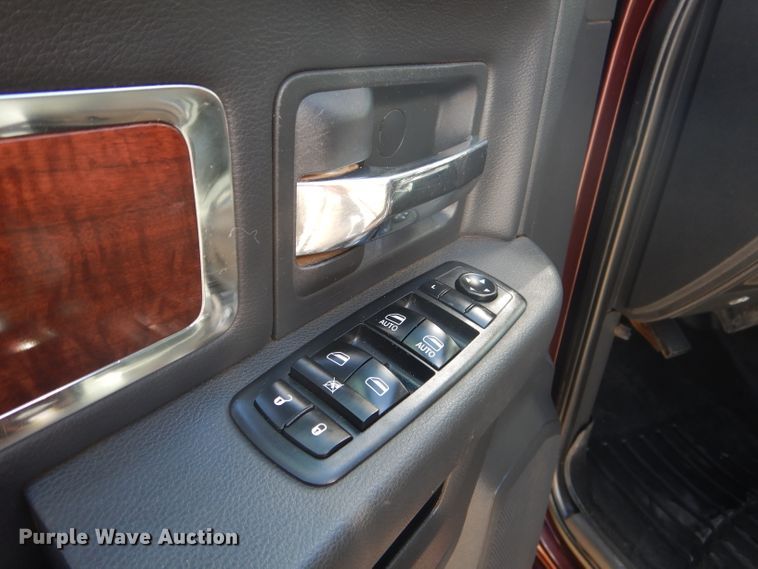 image for item HC9041 2012 Dodge Ram 2500HD  Crew Cab pickup truck