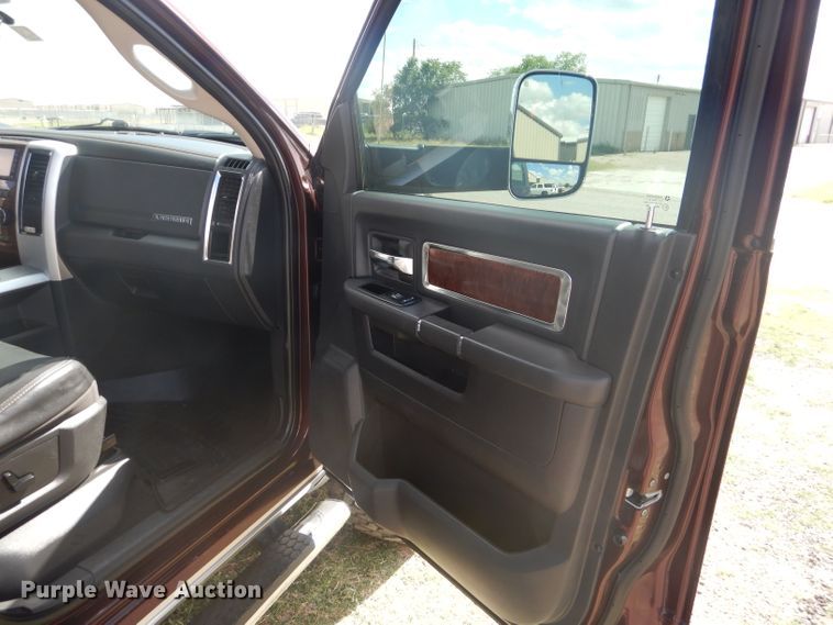 image for item HC9041 2012 Dodge Ram 2500HD  Crew Cab pickup truck