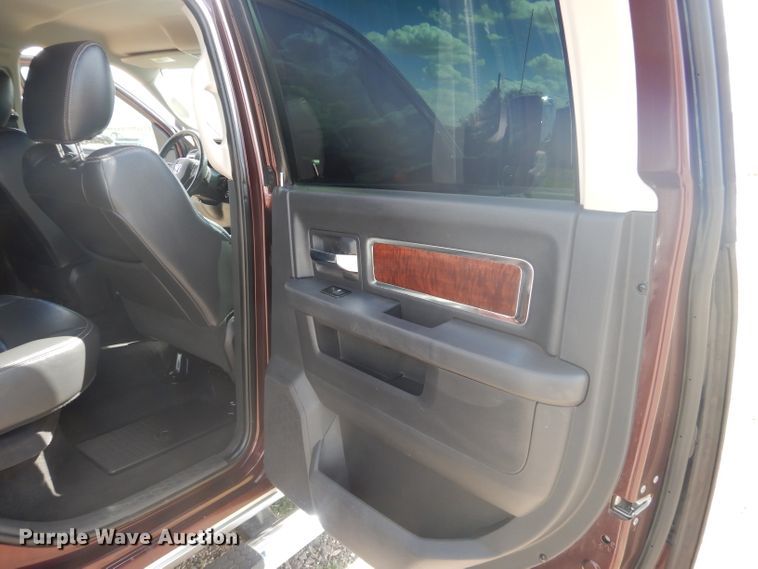 image for item HC9041 2012 Dodge Ram 2500HD  Crew Cab pickup truck