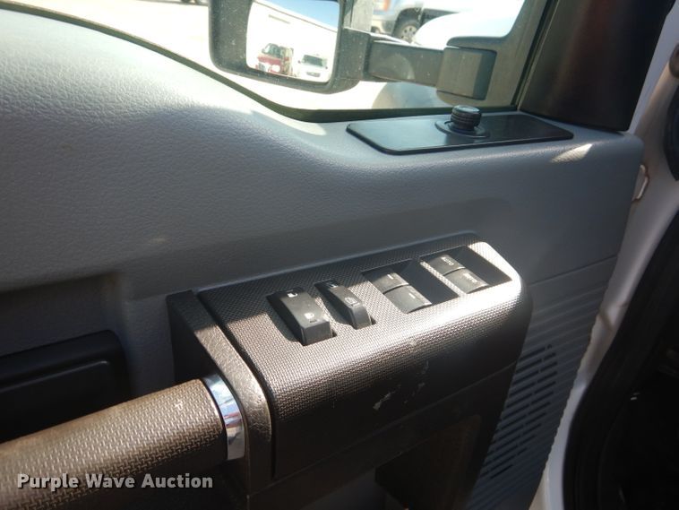 image for item HC9047 2015 Ford F450 Super Duty  flatbed truck