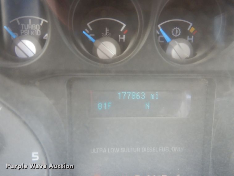 image for item HC9047 2015 Ford F450 Super Duty  flatbed truck