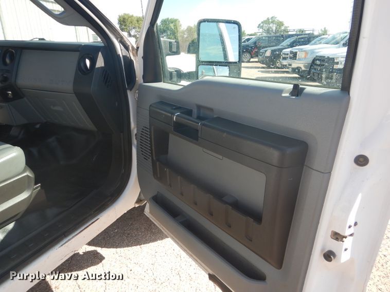 image for item HC9047 2015 Ford F450 Super Duty  flatbed truck