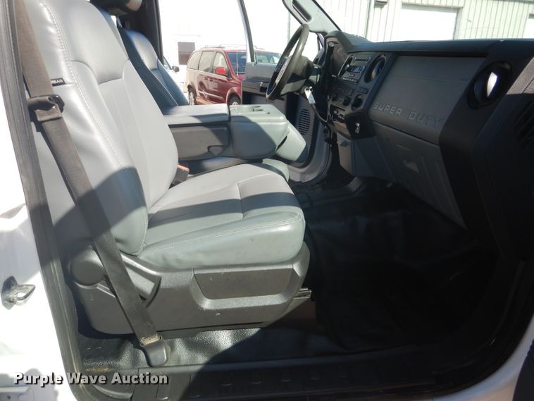 image for item HC9047 2015 Ford F450 Super Duty  flatbed truck