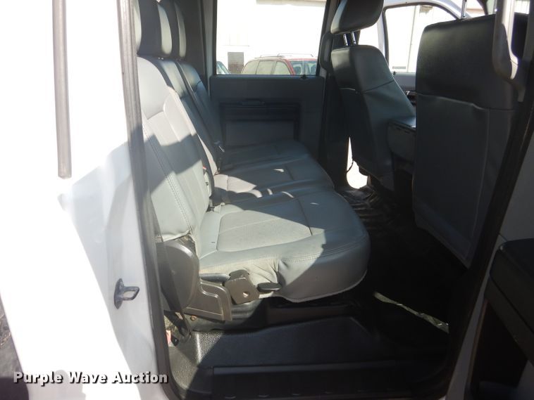 image for item HC9047 2015 Ford F450 Super Duty  flatbed truck