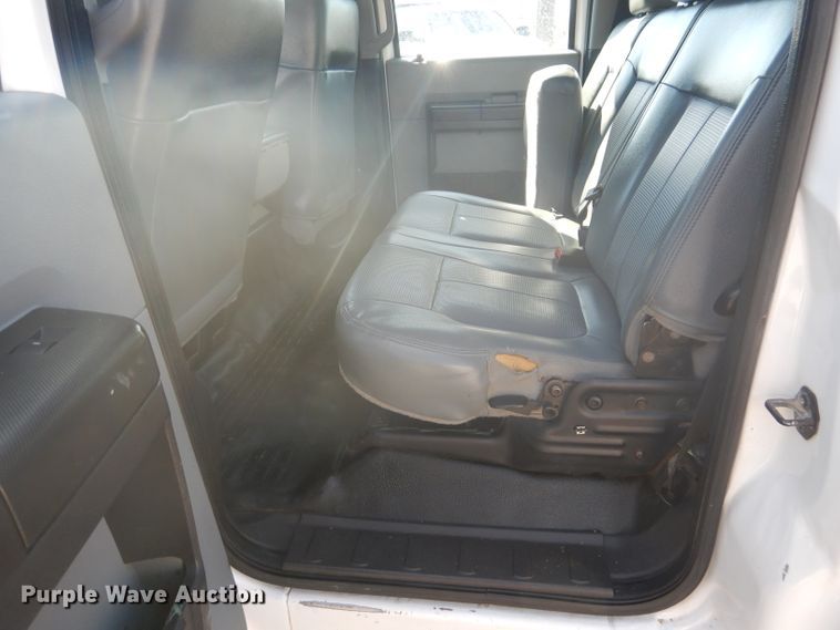 image for item HC9047 2015 Ford F450 Super Duty  flatbed truck