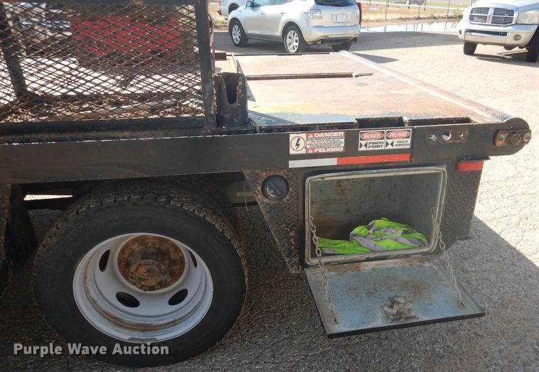 image for item HC9047 2015 Ford F450 Super Duty  flatbed truck