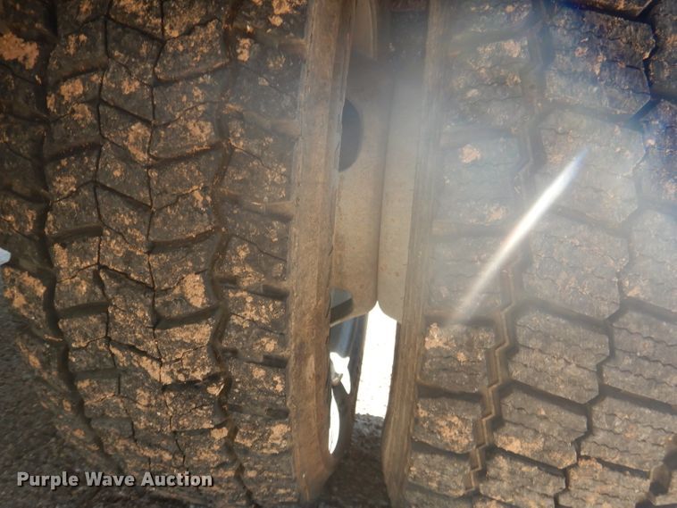 image for item HC9047 2015 Ford F450 Super Duty  flatbed truck