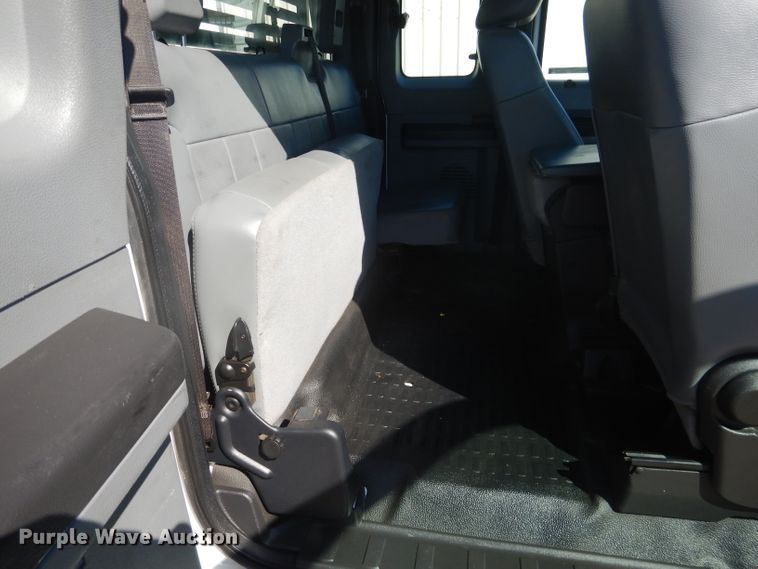 image for item HC9048 2012 Ford F350 Super Duty  utility bed pickup truck with crane