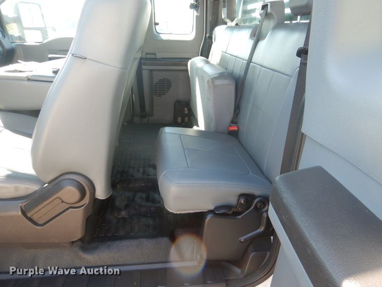 image for item HC9048 2012 Ford F350 Super Duty  utility bed pickup truck with crane