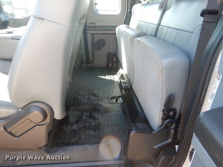 image for item HC9048 2012 Ford F350 Super Duty  utility bed pickup truck with crane