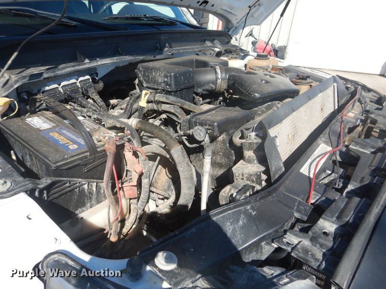 image for item HC9048 2012 Ford F350 Super Duty  utility bed pickup truck with crane