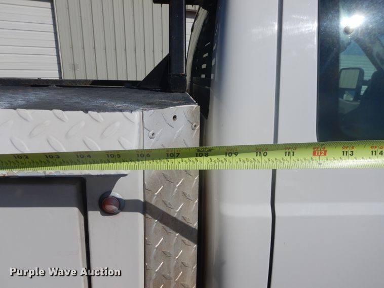 image for item HC9048 2012 Ford F350 Super Duty  utility bed pickup truck with crane