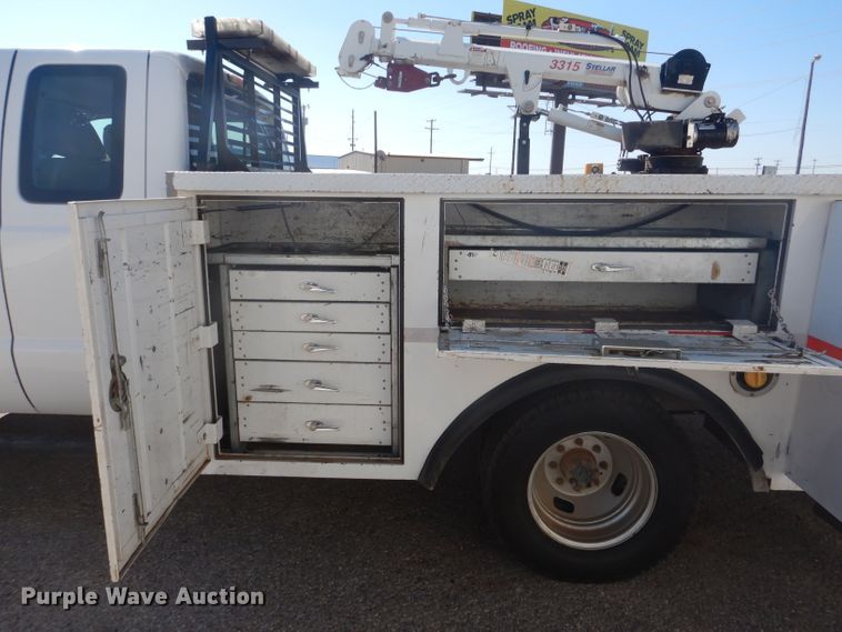 image for item HC9048 2012 Ford F350 Super Duty  utility bed pickup truck with crane