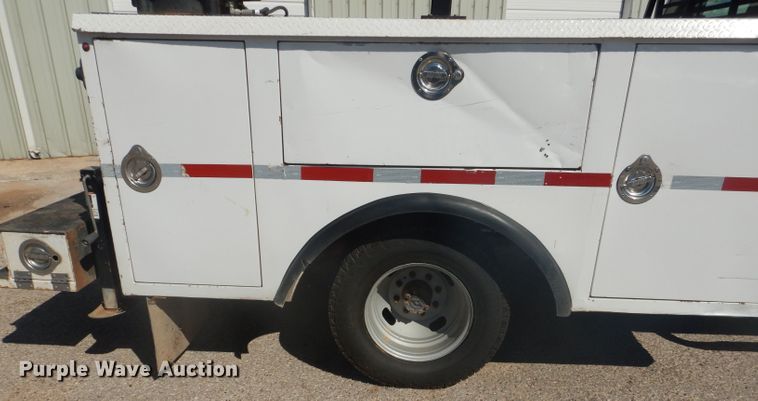 image for item HC9048 2012 Ford F350 Super Duty  utility bed pickup truck with crane