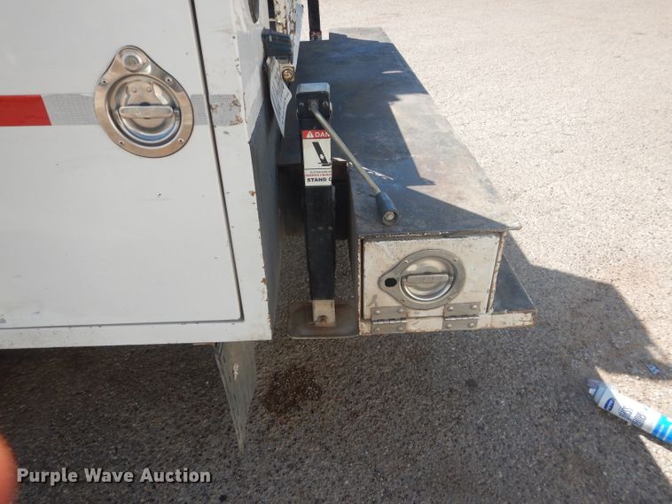 image for item HC9048 2012 Ford F350 Super Duty  utility bed pickup truck with crane