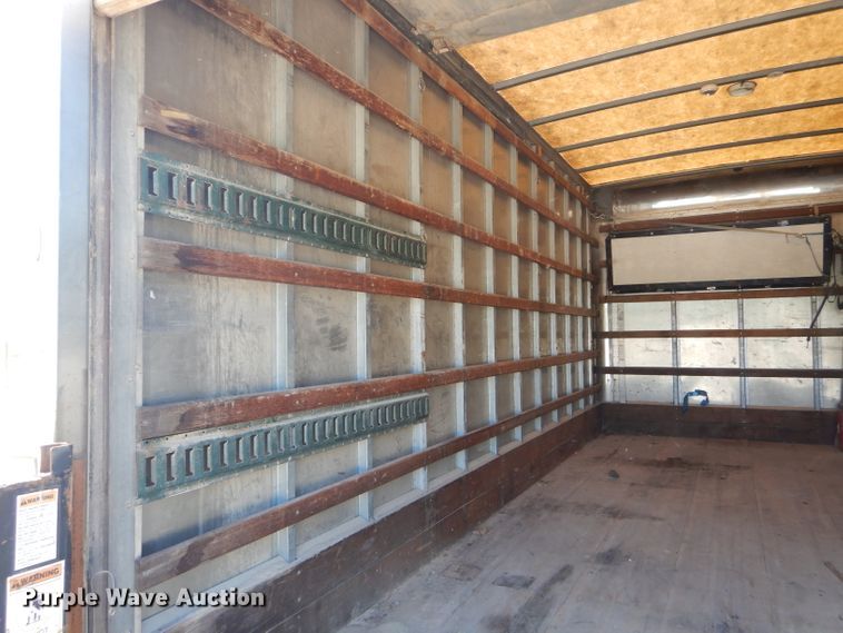 image for item HM9517 2003 GMC W4500  box truck