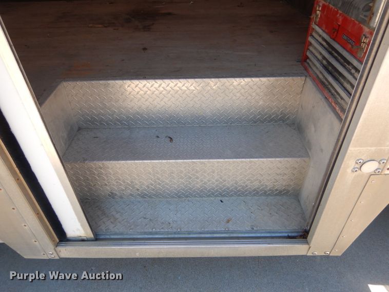 image for item HM9517 2003 GMC W4500  box truck