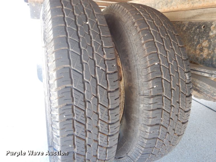 image for item HM9517 2003 GMC W4500  box truck