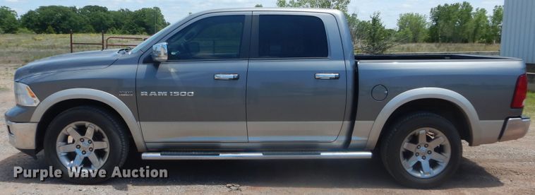 image for item HS9564 2011 Dodge Ram 1500  Crew Cab pickup truck