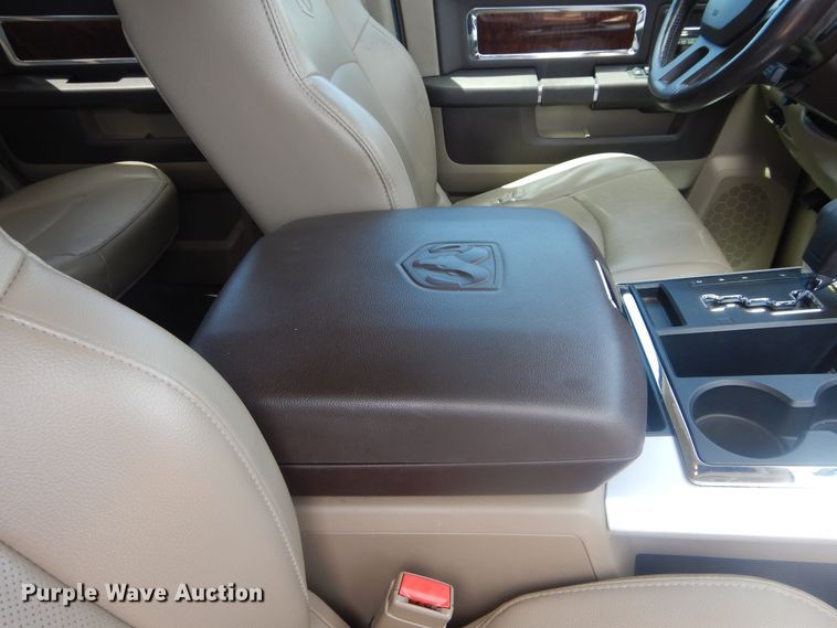 image for item HS9564 2011 Dodge Ram 1500  Crew Cab pickup truck