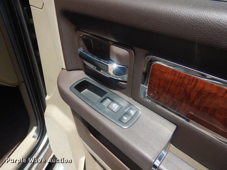 image for item HS9564 2011 Dodge Ram 1500  Crew Cab pickup truck