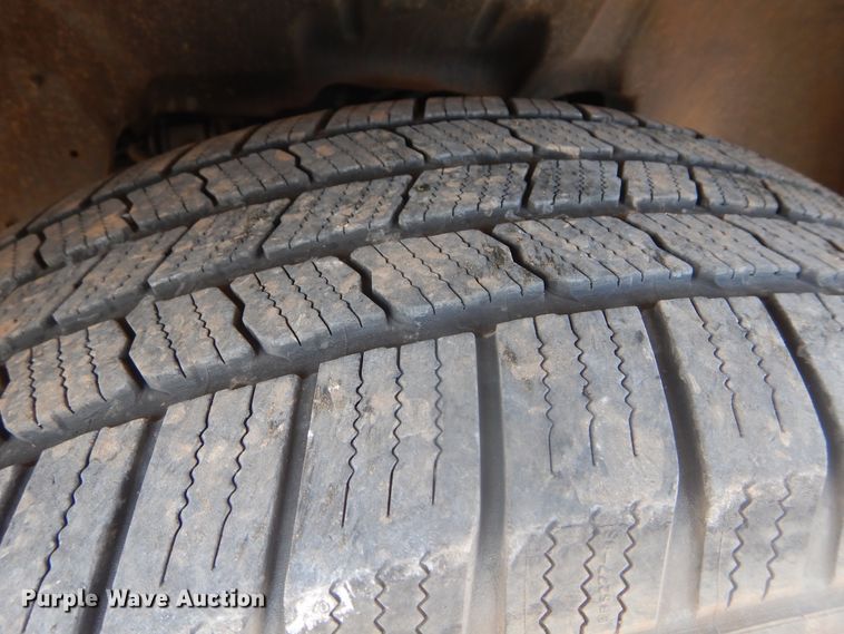 image for item HS9564 2011 Dodge Ram 1500  Crew Cab pickup truck