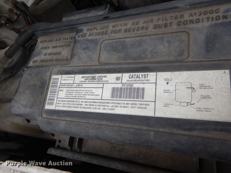 image for item HS9568 2001 GMC Sierra 3500HD  bucket truck